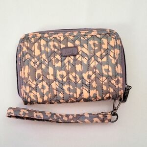 Lug Rodeo Wristlet Camo